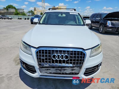 Piąte zdjęcie samochodu w środku: 2014 AUDI Q5 PREMIUM PLUS VIN:WA1LFAFP3EA039585 - miniatura