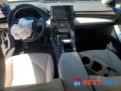 Zdjęcie 8 z 12 samochodu: 2022 TOYOTA AVALON XLE VIN:4T1AA1AB4NU014048 - miniatura