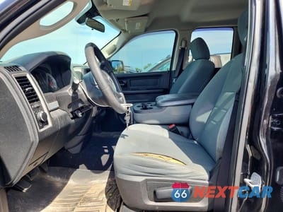 Zdjęcie 7 z 12 samochodu: 2017 RAM 1500 ST VIN:1C6RR7FG5HS580458 - miniatura