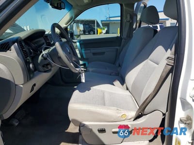 Zdjęcie 7 z 12 samochodu: 2014 CHEVROLET SILVERADO C2500 HEAVY DUTY LT VIN:1GC1CXCG8EF168390 - miniatura
