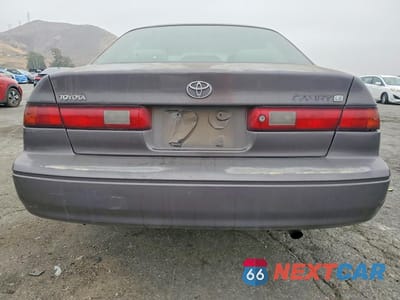 Zdjęcie 6 z 12 samochodu: 1998 TOYOTA CAMRY LE VIN:JT2BG22KXW0241810 - miniatura