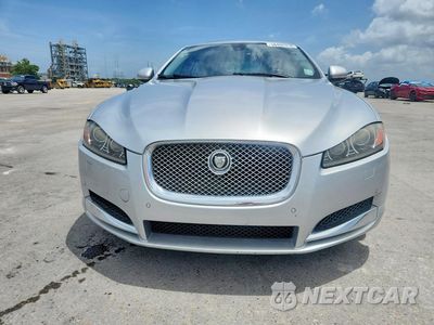 Piąte zdjęcie samochodu w środku: 2013 JAGUAR XF VIN:SAJWA0ESXDPS98640 - miniatura