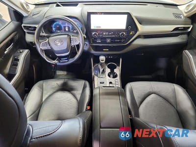 Zdjęcie 8 z 13 samochodu: 2023 TOYOTA HIGHLANDER PLATINUM VIN:5TDKDRAH0PS043542 - miniatura