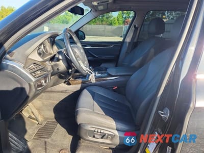 Zdjęcie 7 z 12 samochodu: 2015 BMW X5 XDRIVE35D VIN:5UXKS4C51F0N06090 - miniatura