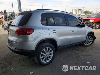 Trzecie zdjęcie samochodu z tyłu: 2017 VOLKSWAGEN TIGUAN S VIN:WVGAV7AX9HK051776 - miniatura