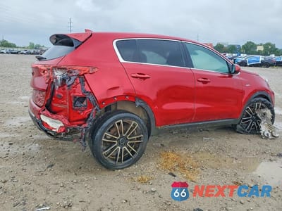 Trzecie zdjęcie samochodu z tyłu: 2021 KIA SPORTAGE LX VIN:KNDPMCAC2M7921954 - miniatura
