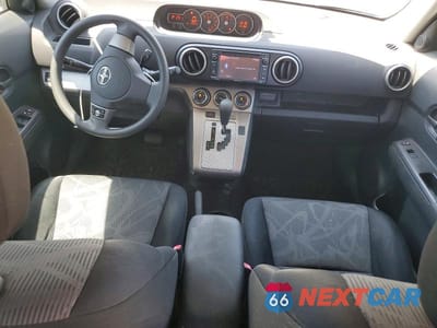 Zdjęcie 8 z 12 samochodu: 2014 SCION XB BASE VIN:JTLZE4FE1EJ052598 - miniatura