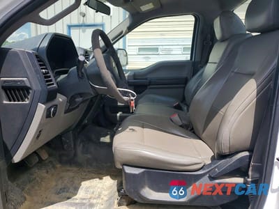 Zdjęcie 7 z 12 samochodu: 2016 FORD F150 VIN:1FTMF1C81GKD86126 - miniatura
