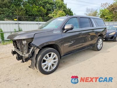 2021 CHEVROLET SUBURBAN K1500 HIGH COUNTRY 1GNSKGKL8MR159683 - główne zdjęcie licytacji z USA - miniatura