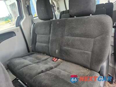 Zdjęcie 11 z 13 samochodu: 2016 DODGE GRAND CARAVAN SE VIN:2C4RDGBG8GR134771 - miniatura
