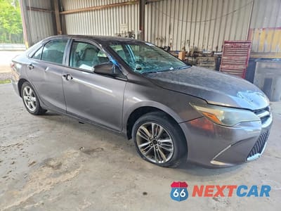 Czwarte zdjęcie samochodu z boku: 2016 TOYOTA CAMRY SE VIN:4T1BF1FK9GU128113 - miniatura