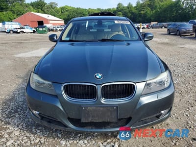 Piąte zdjęcie samochodu w środku: 2010 BMW 328 XI SULEV VIN:WBAPK5C54AA647457 - miniatura