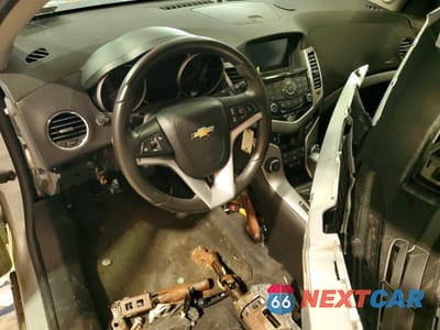 Zdjęcie 8 z 13 samochodu: 2013 CHEVROLET CRUZE LT VIN:1G1PE5SB5D7229811 - miniatura