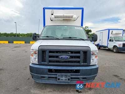 Piąte zdjęcie samochodu w środku: 2023 FORD E350 REFRIGERATED BOX TRUCK VIN:1FDWE3FK6PDD08469 - miniatura