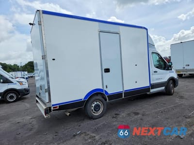 Trzecie zdjęcie samochodu z tyłu: 2020 FORD TRANSIT DELIVERY TRUCK VIN:1FDBW5Z82LKB07469 - miniatura