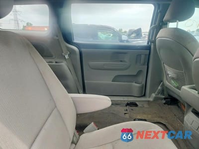 Zdjęcie 10 z 13 samochodu: 2019 KIA SEDONA L VIN:KNDMA5C18K6572238 - miniatura