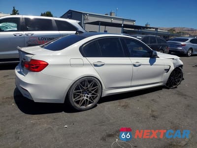 Trzecie zdjęcie samochodu z tyłu: 2017 BMW M3 VIN:WBS8M9C34H5G85986 - miniatura