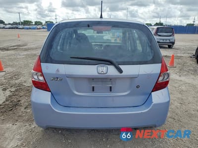 Zdjęcie 6 z 13 samochodu: 2008 HONDA FIT VIN:JHMGD38468S046832 - miniatura