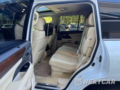 Zdjęcie 8 z 14 samochodu: 2016 LEXUS LX 570 VIN:JTJHY7AX3G4213685 - miniatura