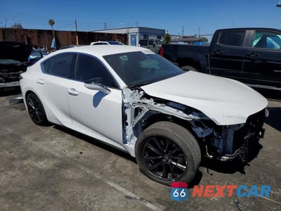 Czwarte zdjęcie samochodu z boku: 2025 LEXUS IS 300 F SPORT DESIGN VIN:JTHBA1D25S5135342 - miniatura