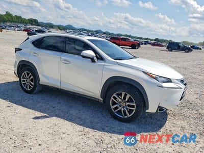 Czwarte zdjęcie samochodu z boku: 2016 LEXUS NX 200T BASE VIN:JTJYARBZ6G2028431 - miniatura