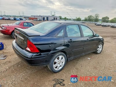 Trzecie zdjęcie samochodu z tyłu: 2002 FORD FOCUS ZTS VIN:1FAFP38382W307525 - miniatura