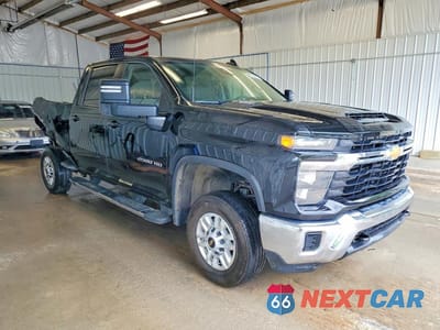 Czwarte zdjęcie samochodu z boku: 2026 CHEVROLET SILVERADO K2500 HEAVY DUTY LT VIN:2GC1KNEYXT1155996 - miniatura