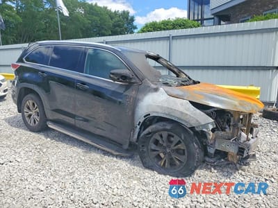 Czwarte zdjęcie samochodu z boku: 2015 TOYOTA HIGHLANDER XLE VIN:5TDJKRFH4FS174983 - miniatura