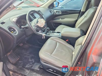 Zdjęcie 7 z 13 samochodu: 2017 NISSAN PATHFINDER SV VIN:5N1DR2MN7HC647879 - miniatura