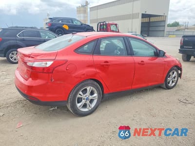 Trzecie zdjęcie samochodu z tyłu: 2013 FORD FOCUS SE VIN:1FADP3F2XDL362354 - miniatura