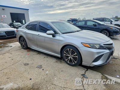 Czwarte zdjęcie samochodu z boku: 2019 TOYOTA CAMRY SE VIN:4T1B11HK0KU215709 - miniatura
