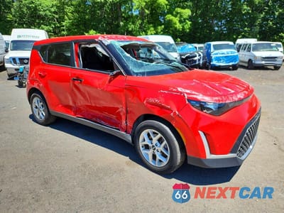 Czwarte zdjęcie samochodu z boku: 2025 KIA SOUL LX VIN:KNDJ23AUXS7258764 - miniatura