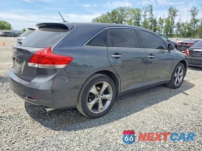 Trzecie zdjęcie samochodu z tyłu: 2010 TOYOTA VENZA FWD V6 VIN:4T3ZK3BB7AU032443 - miniatura