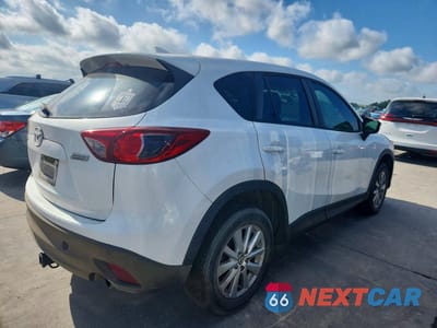 Trzecie zdjęcie samochodu z tyłu: 2016 MAZDA CX-5 SPORT VIN:JM3KE2BY7G0711320 - miniatura