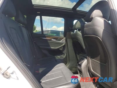 Zdjęcie 11 z 13 samochodu: 2018 BMW X3 XDRIVE30I VIN:5UXTR9C54JLD59559 - miniatura