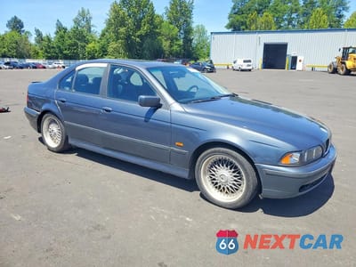 Czwarte zdjęcie samochodu z boku: 2000 BMW 528 I VIN:WBADM5345YBY18399 - miniatura