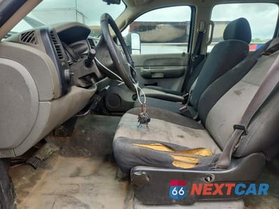 Zdjęcie 7 z 12 samochodu: 2007 CHEVROLET SILVERADO C3500 VIN:1GBJC33687F553665 - miniatura