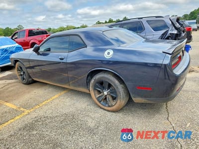 Drugie zdjęcie samochodu z przodu: 2018 DODGE CHALLENGER SXT VIN:2C3CDZAG2JH321542 - miniatura