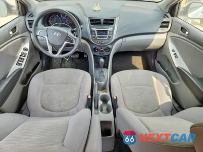 Zdjęcie 8 z 12 samochodu: 2017 HYUNDAI ACCENT SE VIN:KMHCT5AE0HU341491 - miniatura