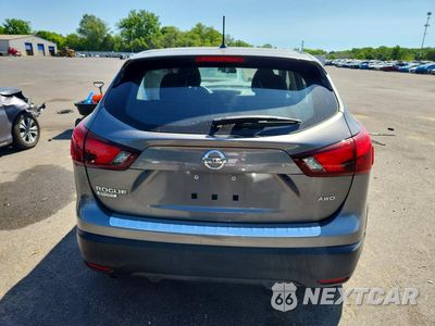 Zdjęcie 6 z 14 samochodu: 2018 NISSAN ROGUE SPORT S VIN:JN1BJ1CR0JW252662 - miniatura