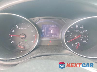 Zdjęcie 9 z 13 samochodu: 2016 KIA SEDONA LX VIN:KNDMB5C18G6213489 - miniatura