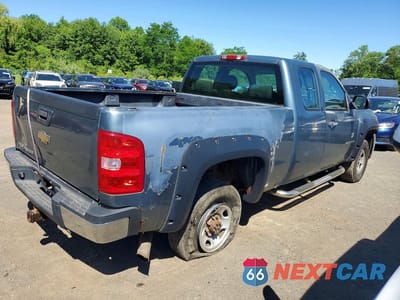 Trzecie zdjęcie samochodu z tyłu: 2008 CHEVROLET SILVERADO K2500 HEAVY DUTY VIN:1GCHK29K18E129456 - miniatura
