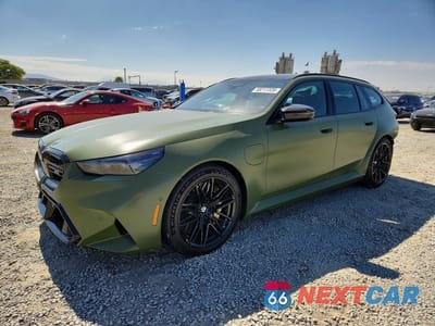 2026 BMW M5 TOURING WBS83GV06TCW71762 - główne zdjęcie licytacji z USA - miniatura