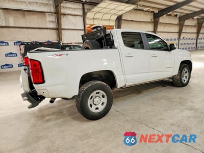 Trzecie zdjęcie samochodu z tyłu: 2021 CHEVROLET COLORADO VIN:1GCGTBEN5M1127722 - miniatura