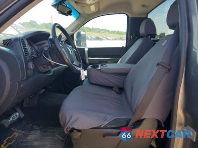 Zdjęcie 7 z 12 samochodu: 2007 CHEVROLET SILVERADO K2500 HEAVY DUTY VIN:1GCHK24K17E545657 - miniatura