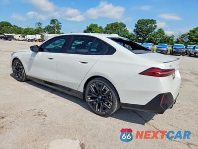 Drugie zdjęcie samochodu z przodu: 2024 BMW I5 M60 VIN:WBY43FK0XRCR75222 - miniatura