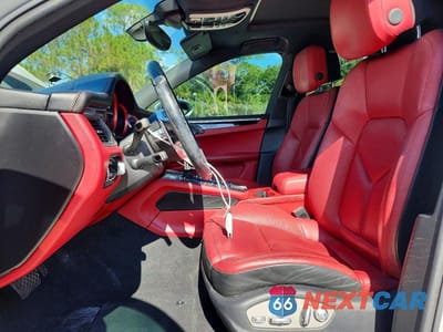 Zdjęcie 7 z 13 samochodu: 2015 PORSCHE MACAN S VIN:WP1AB2A55FLB59414 - miniatura