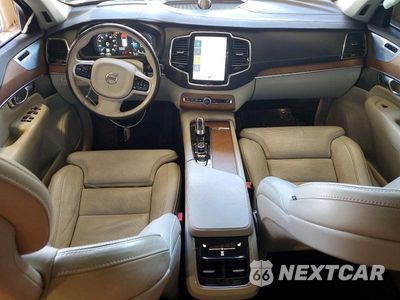 Zdjęcie 8 z 14 samochodu: 2017 VOLVO XC90 T8 VIN:YV4BC0PL8H1114542 - miniatura