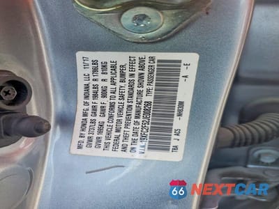 Zdjęcie 12 z 12 samochodu: 2018 HONDA CIVIC LX VIN:19XFC2F52JE008268 - miniatura