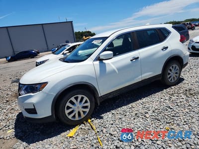 2018 NISSAN ROGUE S KNMAT2MT0JP622957 - główne zdjęcie licytacji z USA - miniatura